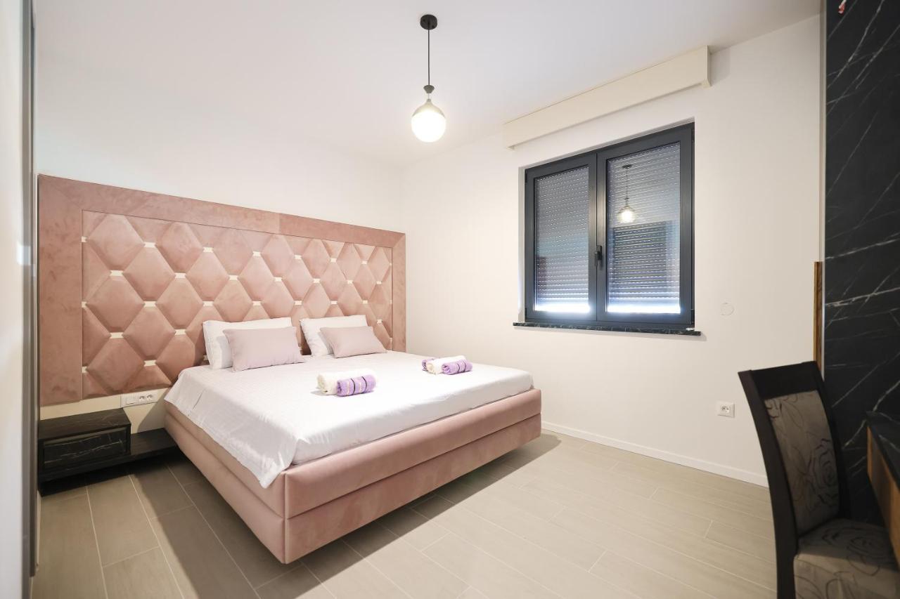 Apartment Bliss *