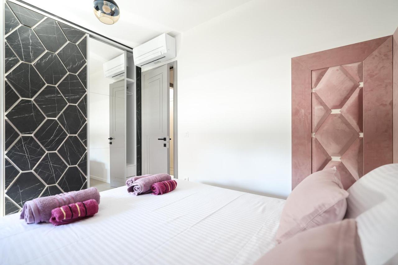 Bliss Apartment *